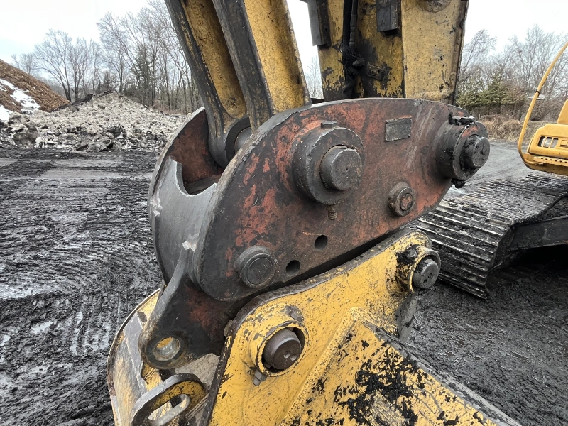 2003 JOHN DEERE 270C LC