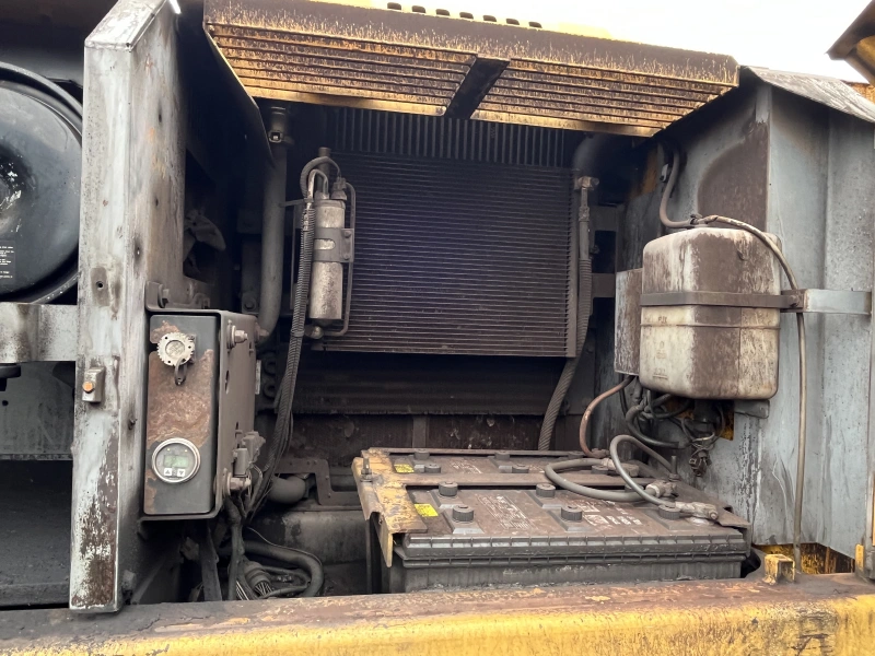2003 JOHN DEERE 270C LC