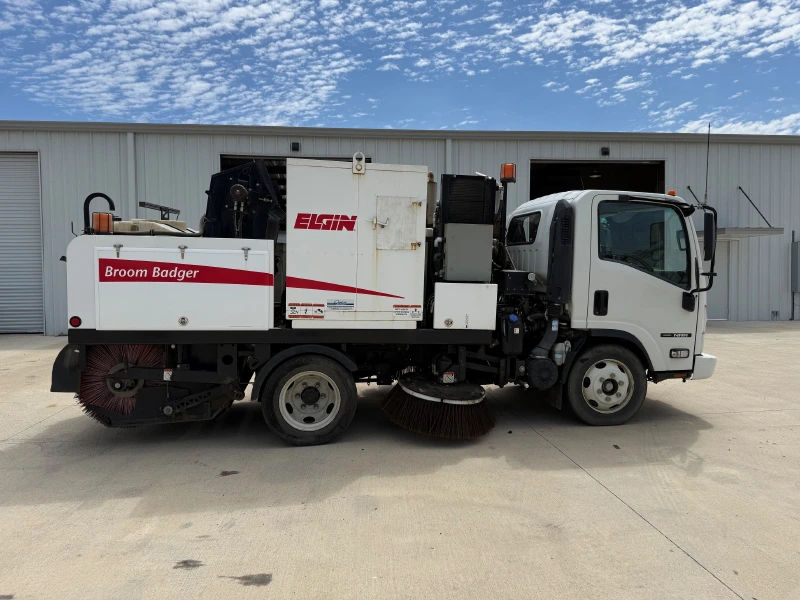 2019 ELGIN BROOM BADGER