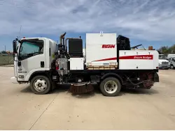 2019 ELGIN BROOM BADGER
