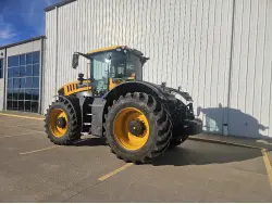 2026 JCB Fastrac 8330