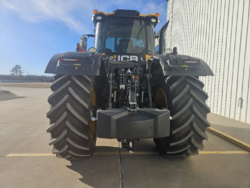 2026 JCB Fastrac 8330