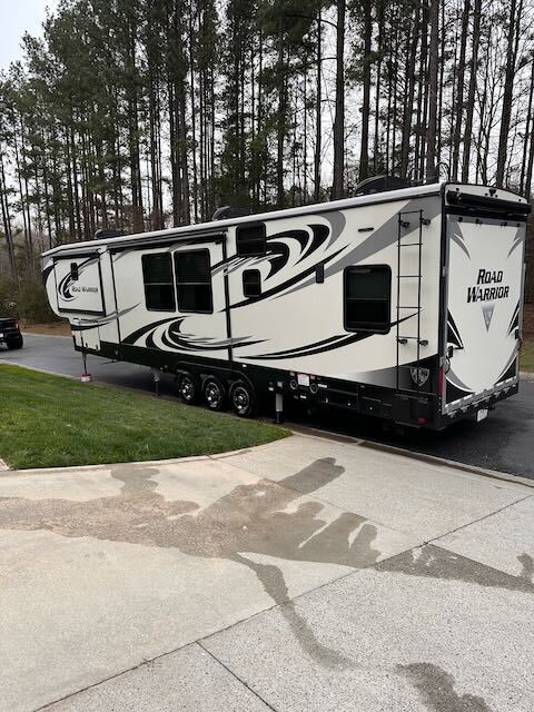 2019 Heartland ROAD WARRIOR 427RW RV