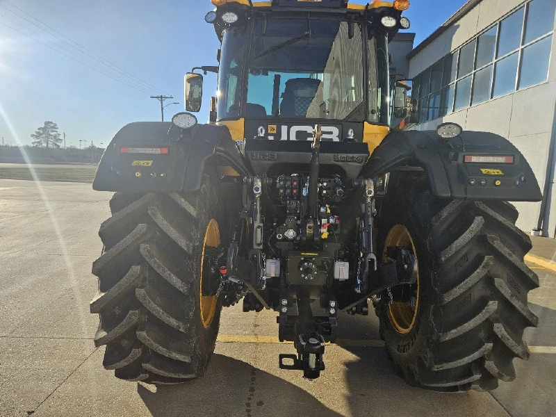 2025 JCB Fastrac 4220