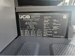 2025 JCB Fastrac 4220