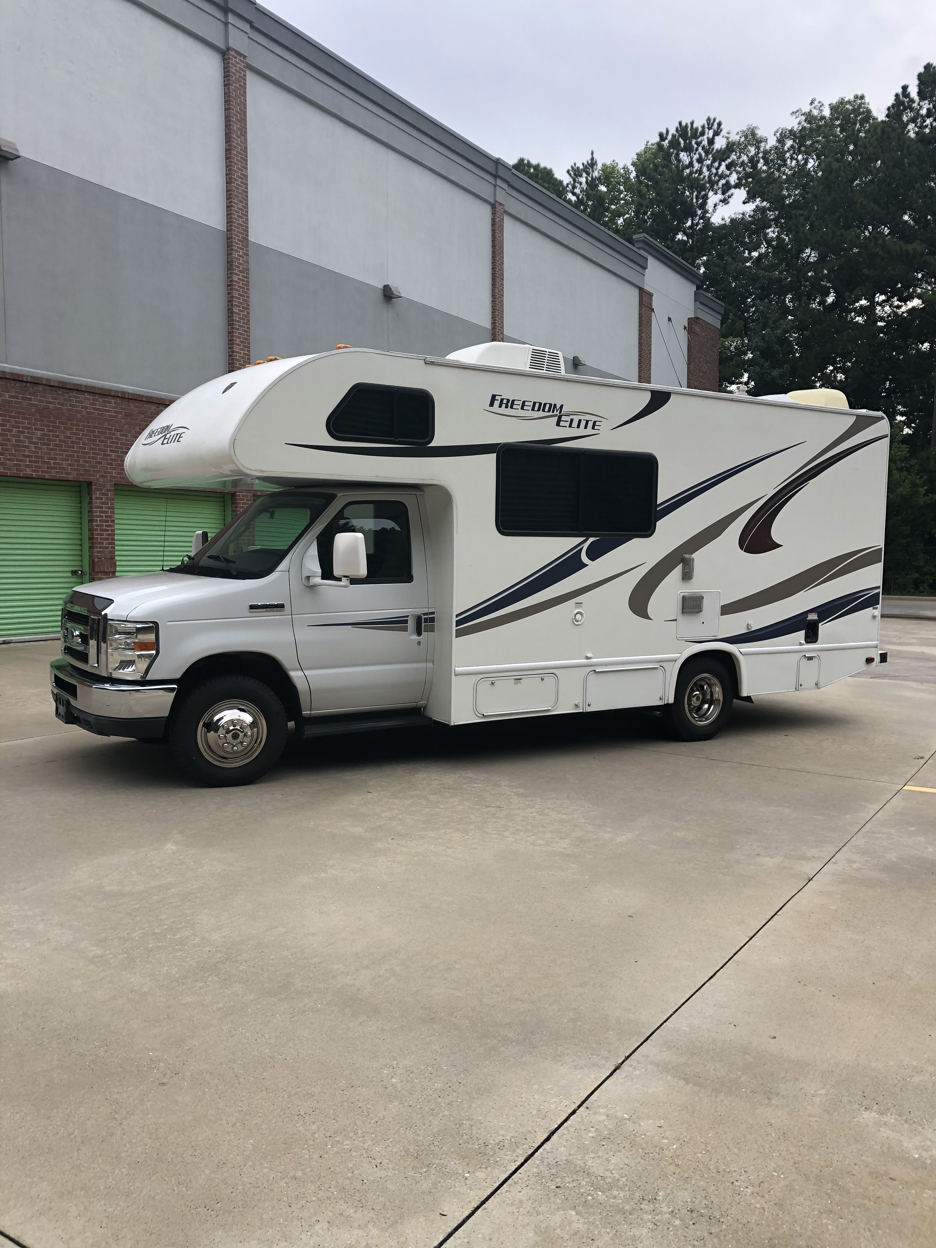 2016 Thor Motor Coach FREEDOM ELITE 22E RV