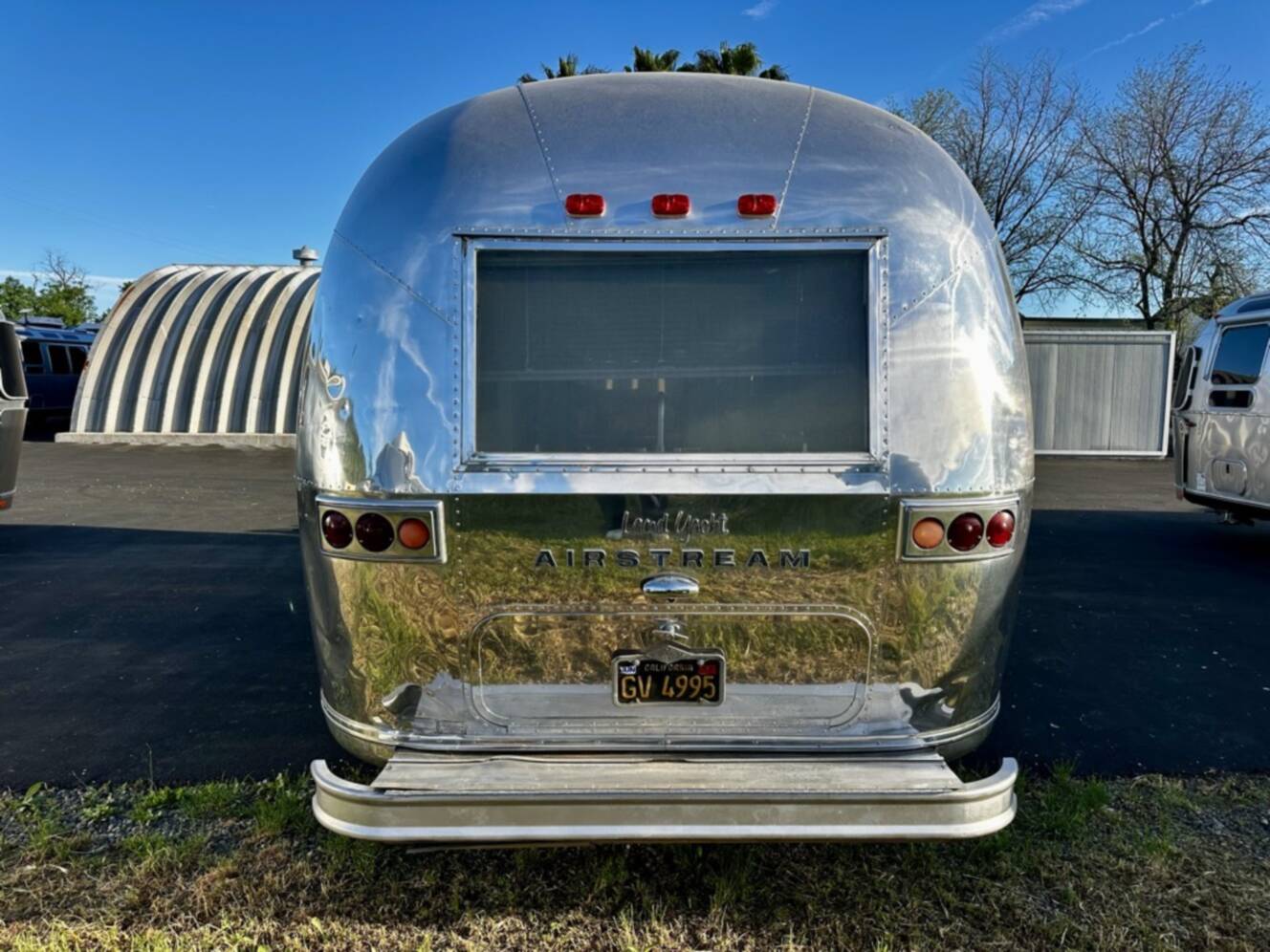 A photo of this 1969 Airstream Land Yacht Safari 23
