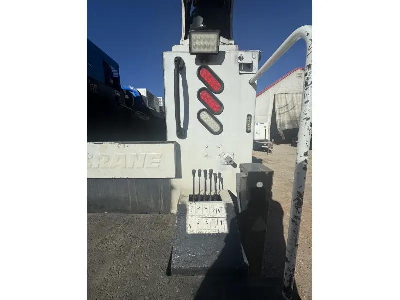 2014 PETERBILT 337