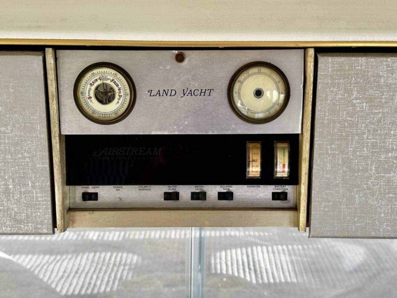 A photo of this 1969 Airstream Land Yacht Safari 23