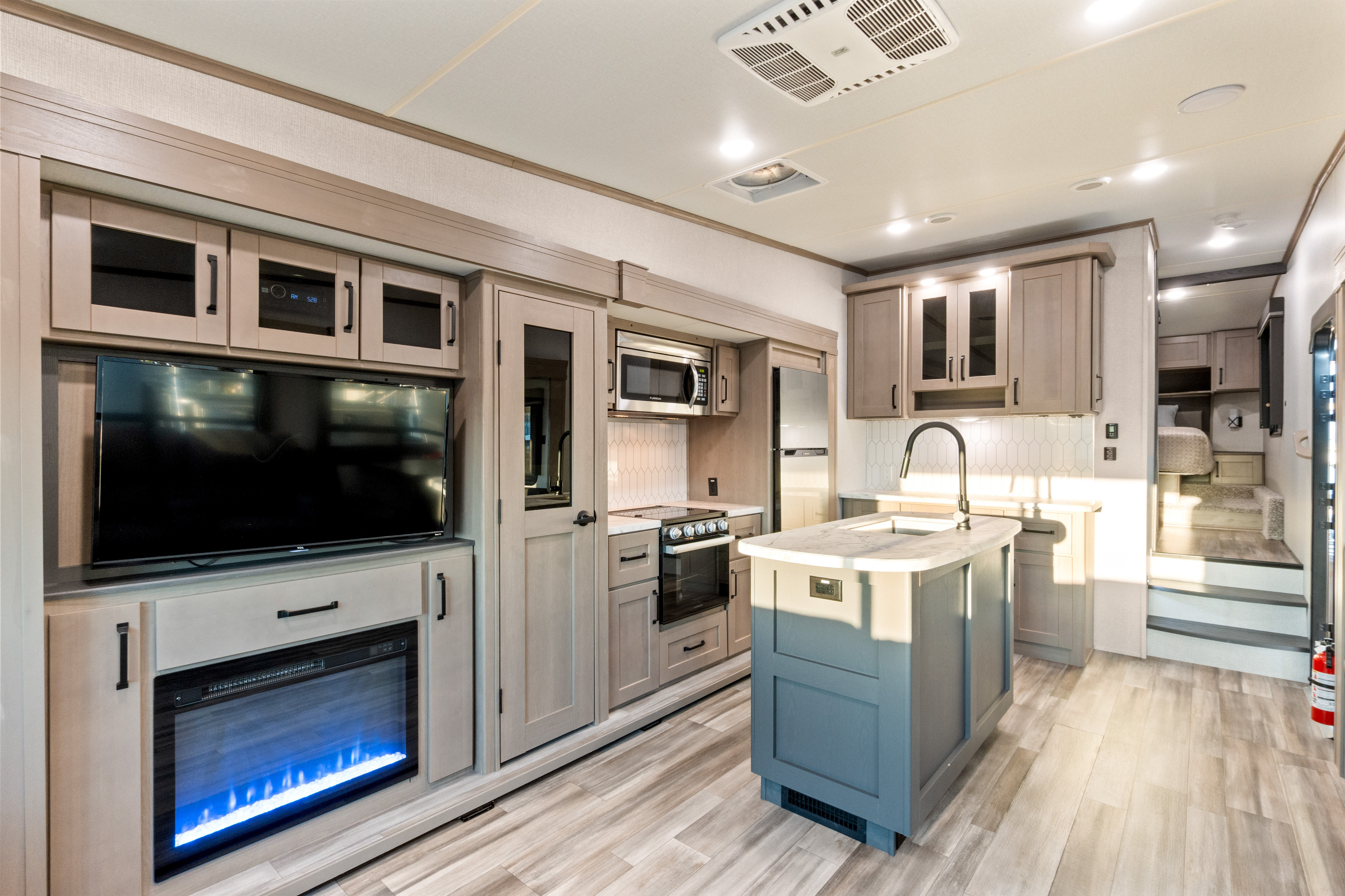 2023 Grand Design REFLECTION 150 SERIES 295RL in key largo FL
