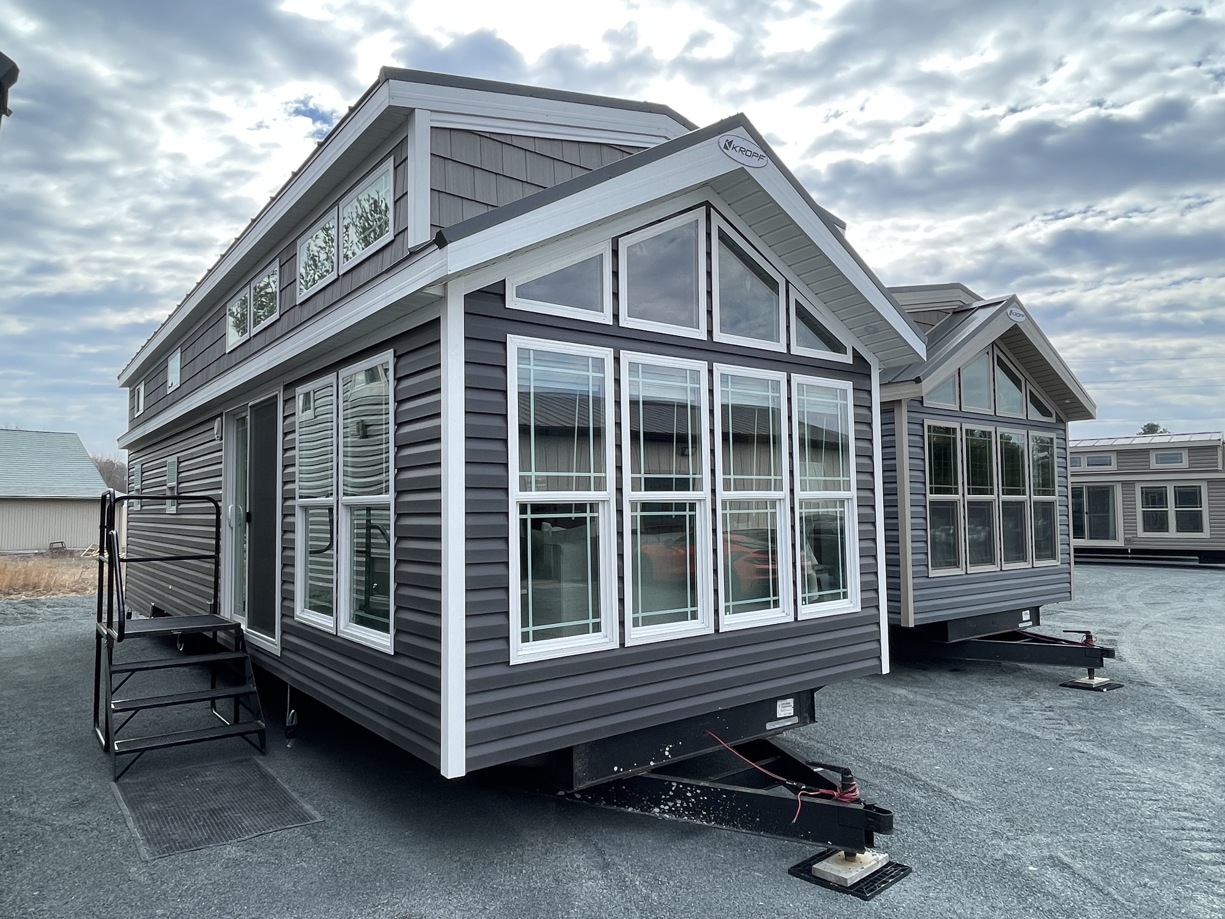 2026 Kropf Island Custom 2 Double Loft in siren WI