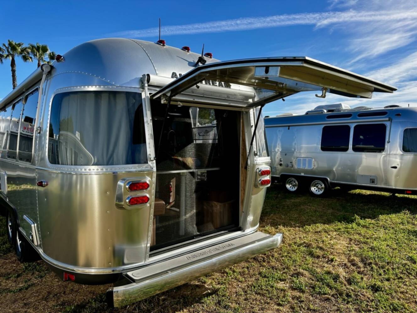 A photo of this 2016 Airstream PENDLETON 27FB