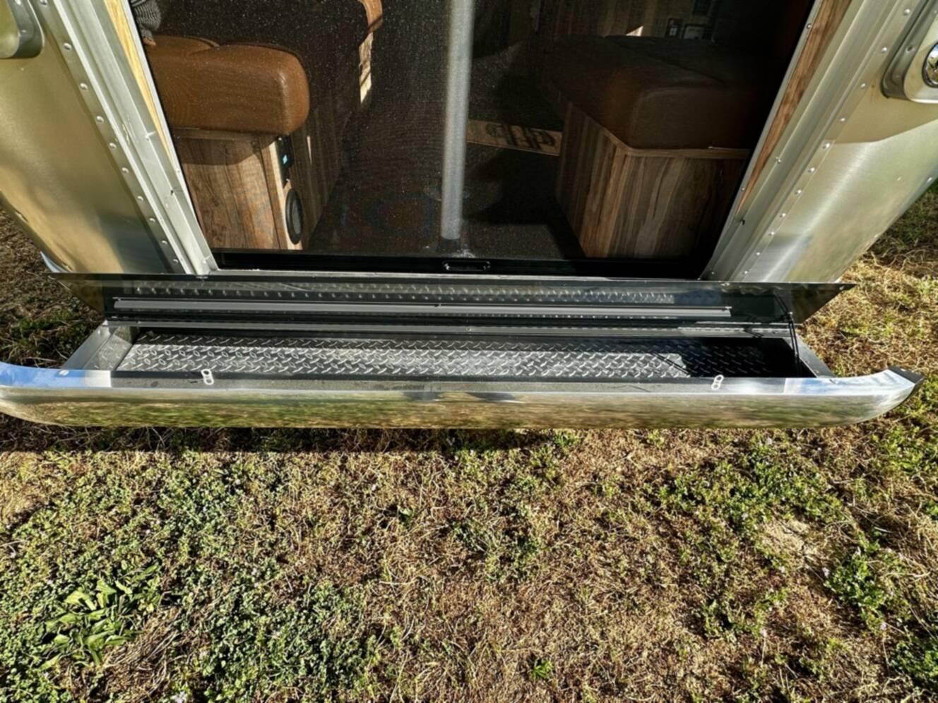 A photo of this 2016 Airstream PENDLETON 27FB