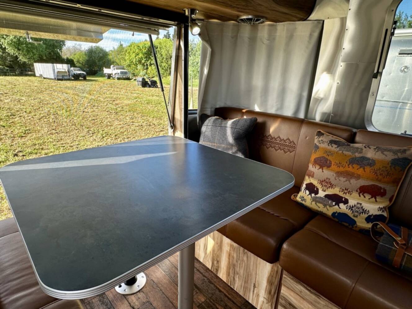 A photo of this 2016 Airstream PENDLETON 27FB
