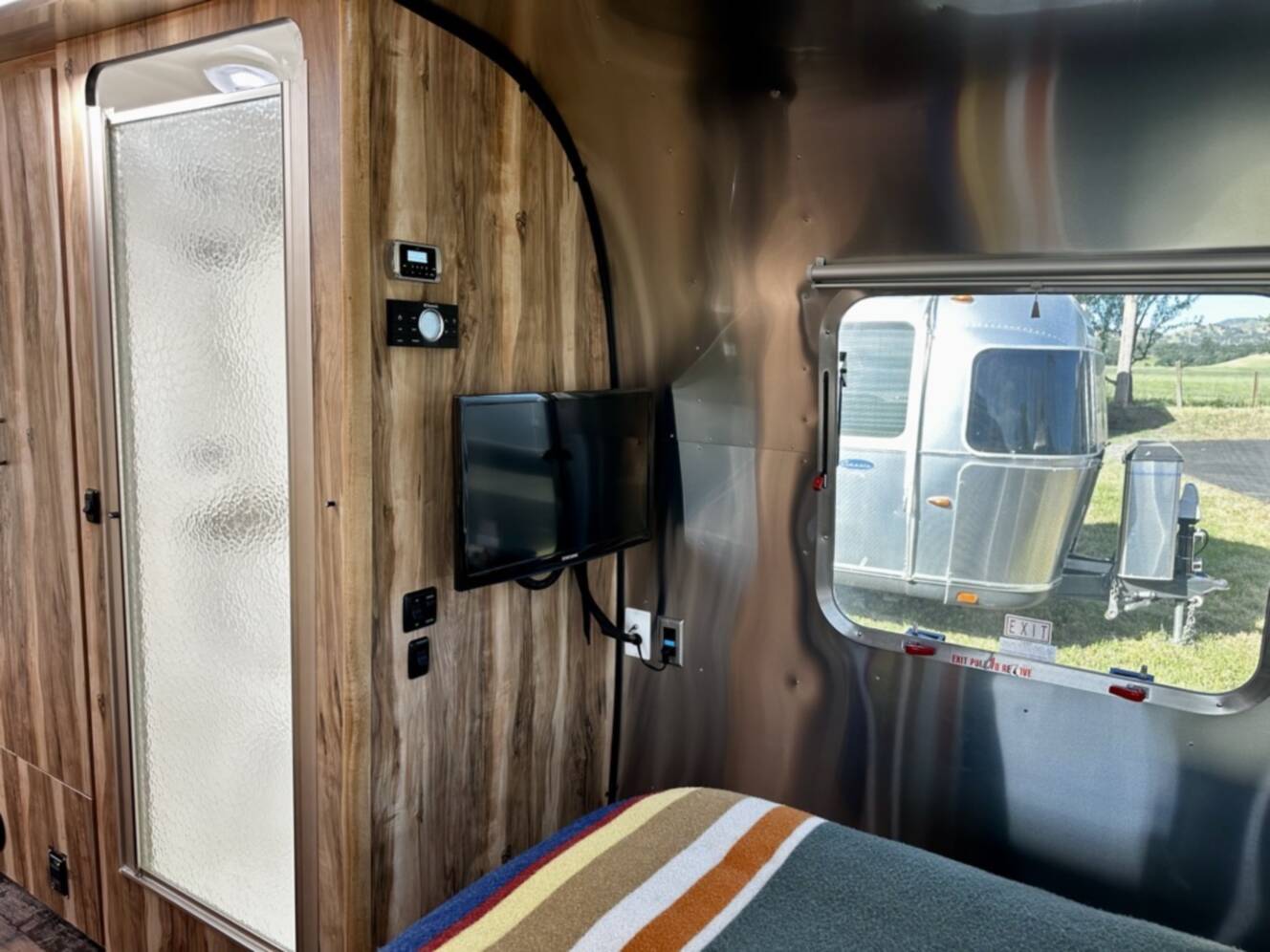 A photo of this 2016 Airstream PENDLETON 27FB