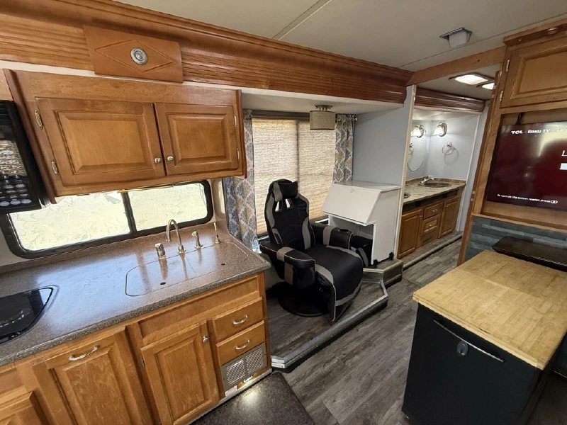 2008 GULF STREAM CRESCENDO 40K