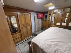 2008 GULF STREAM CRESCENDO 40K