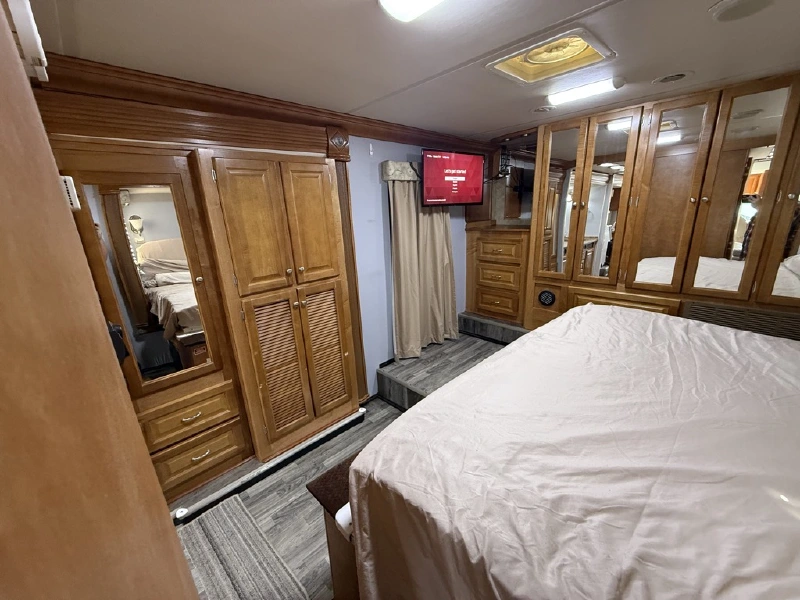 2008 GULF STREAM CRESCENDO 40K