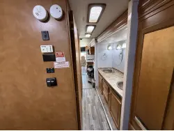 2008 GULF STREAM CRESCENDO 40K