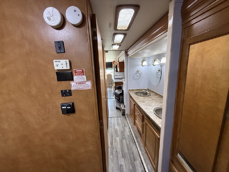 2008 GULF STREAM CRESCENDO 40K