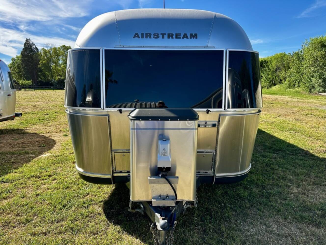 A photo of this 2009 Airstream CLASSIC LIMITED 34 SO