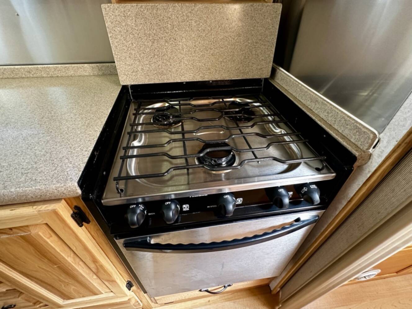 A photo of this 2009 Airstream CLASSIC LIMITED 34 SO