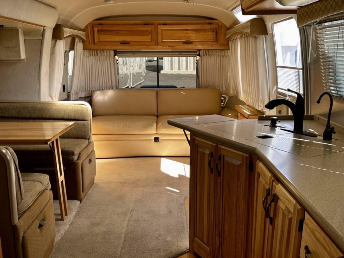 A photo of this 2009 Airstream CLASSIC LIMITED 34 SO