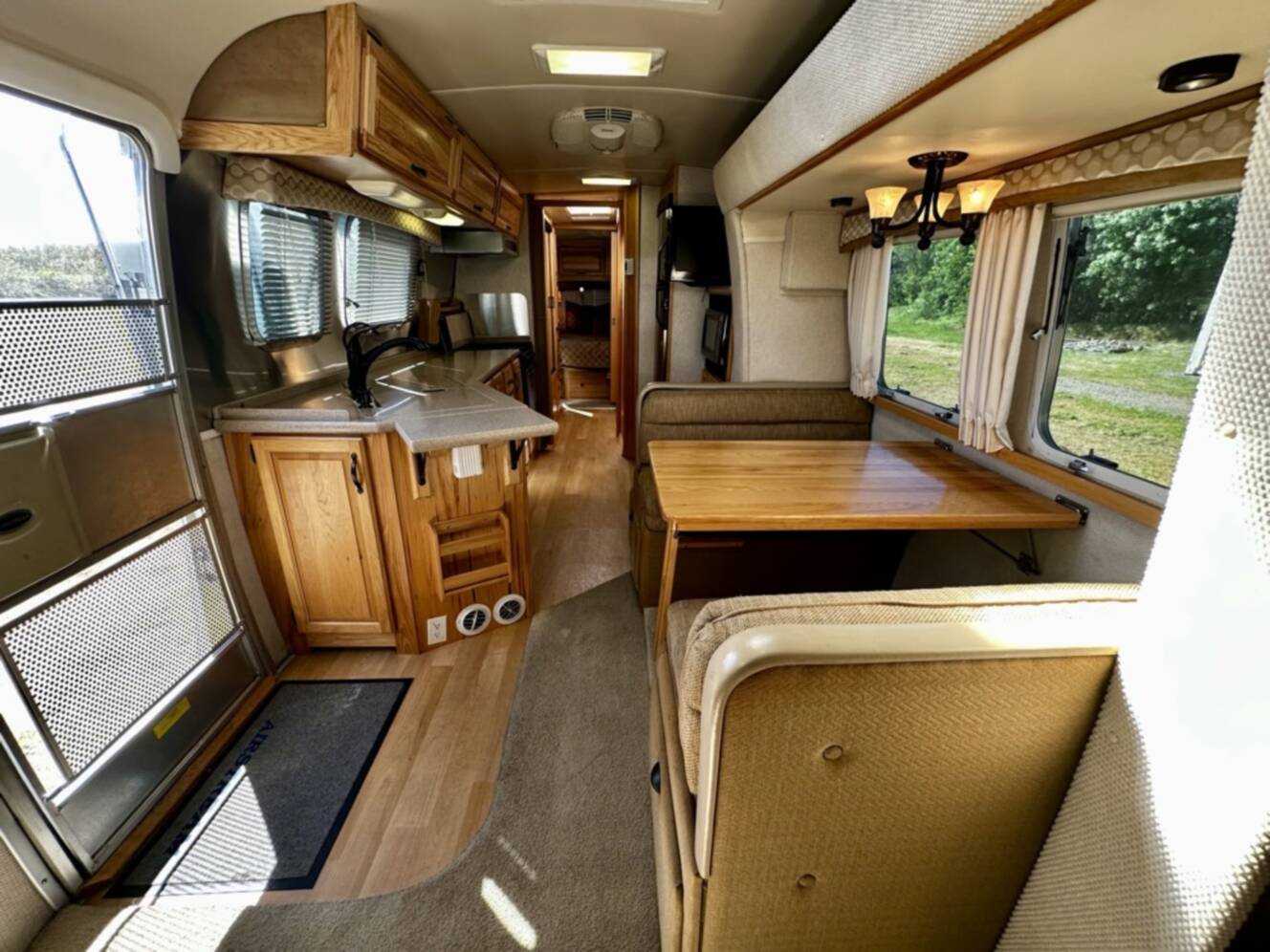 A photo of this 2009 Airstream CLASSIC LIMITED 34 SO