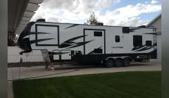 2018 Dutchmen VOLTAGE 3805 RV