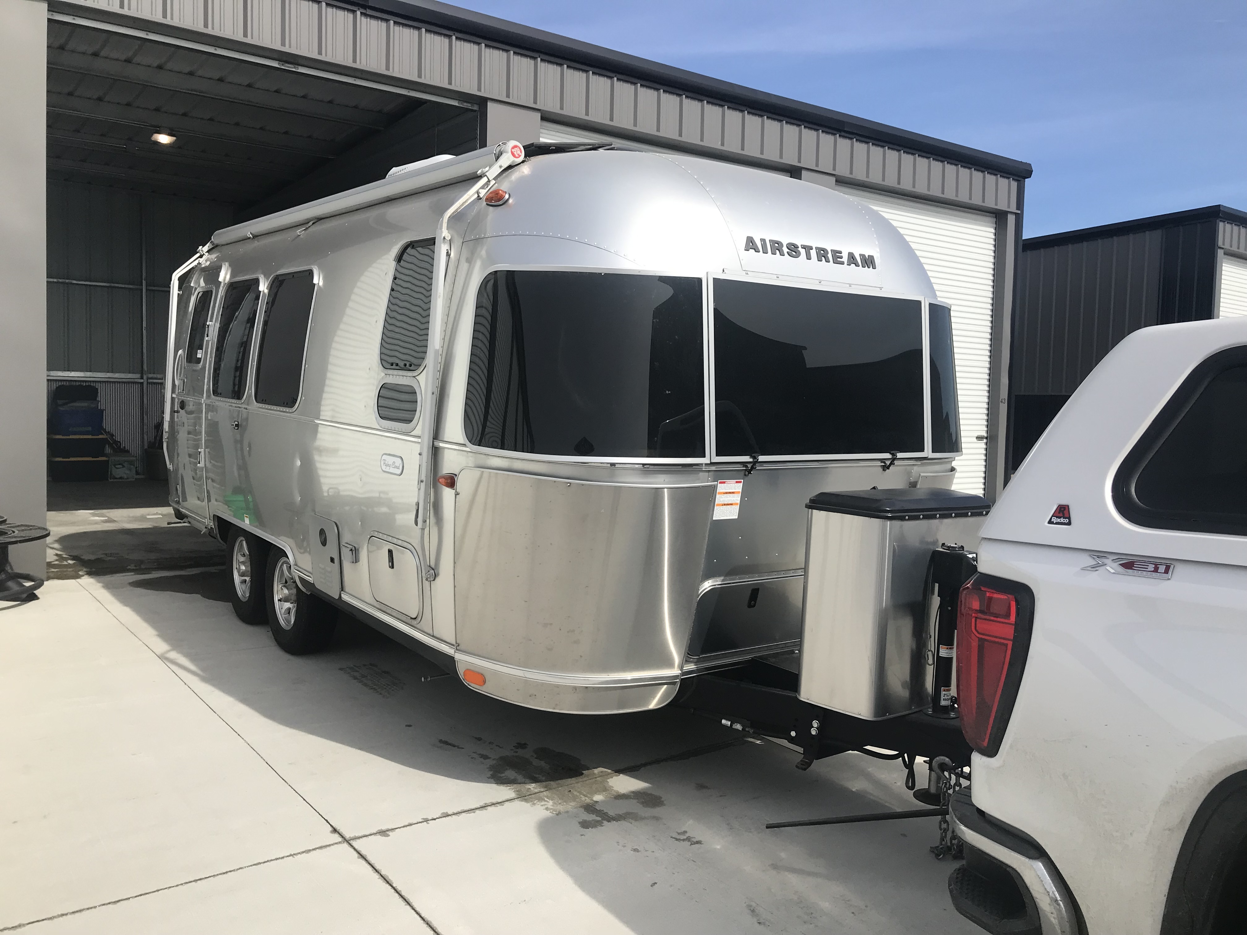 2023 Airstream FLYING CLOUD 23FB TWIN in fargo ND