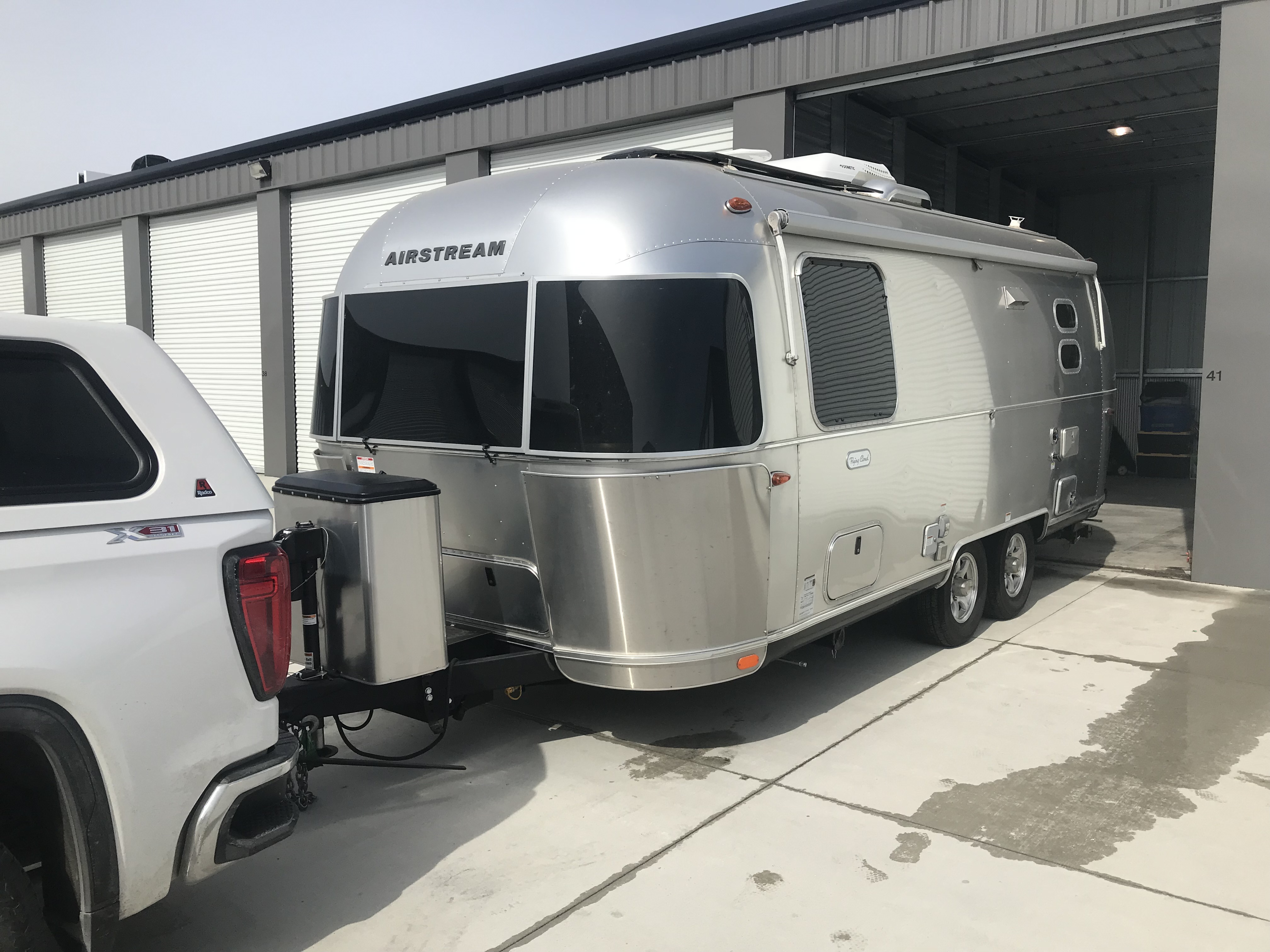 2023 Airstream FLYING CLOUD 23FB TWIN in fargo ND