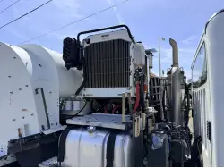2015 FREIGHTLINER Tymco 600