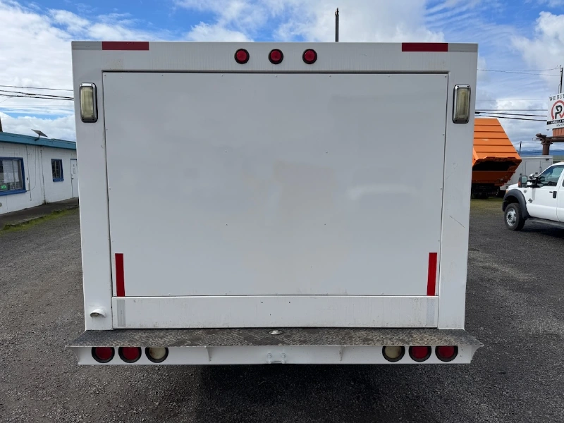 2012 FREIGHTLINER BUSINESS CLASS M2 106