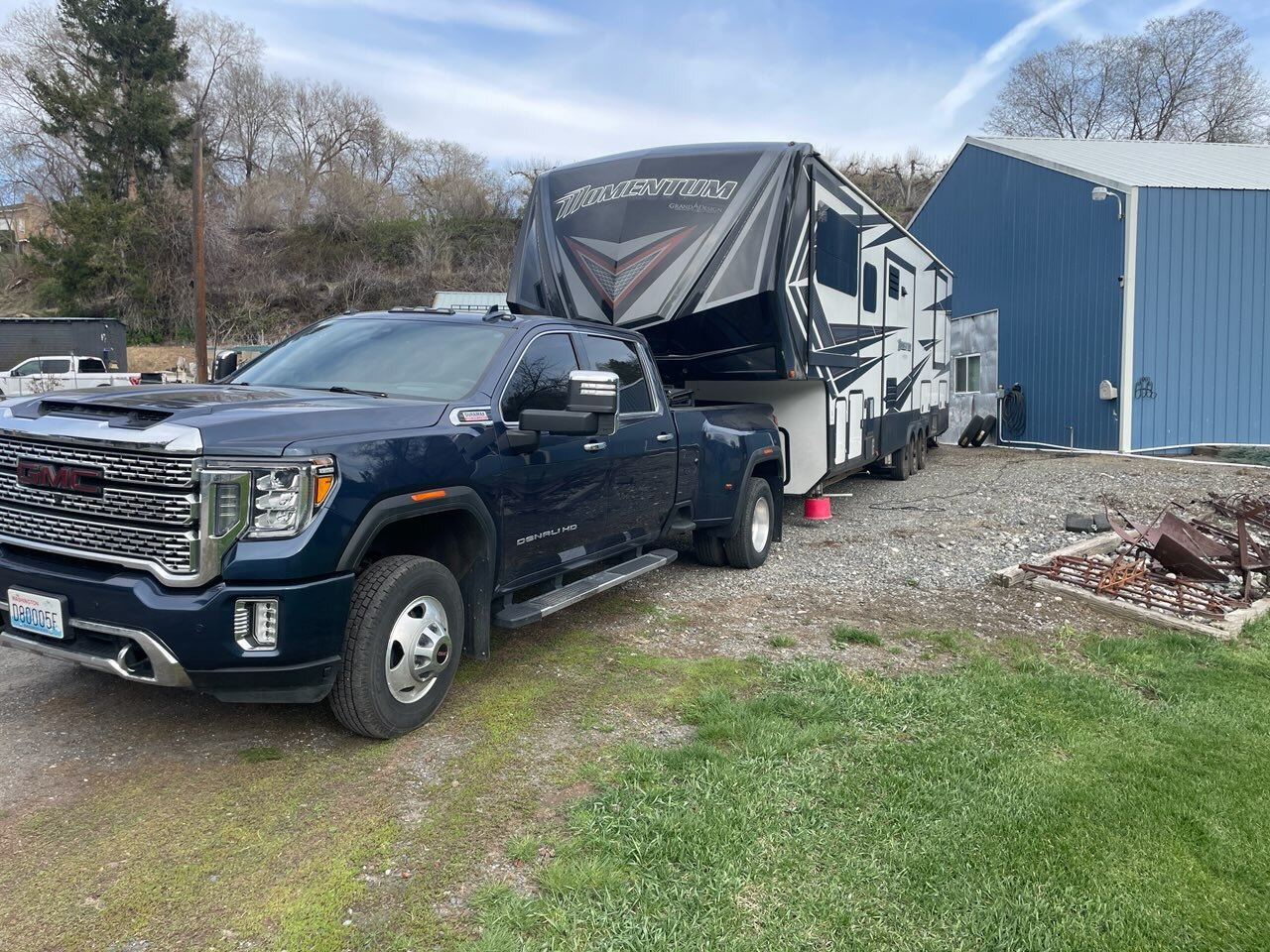 2018 Grand Design MOMENTUM 376TH in cashmere WA