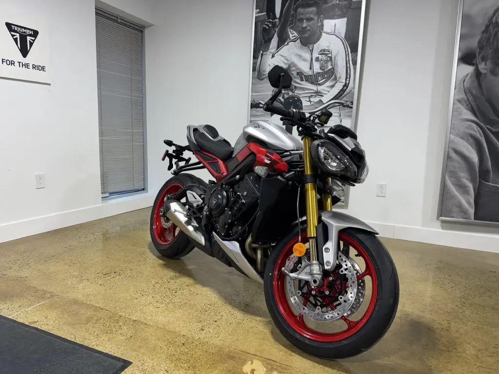 2026 Triumph Street Triple 765 RX
