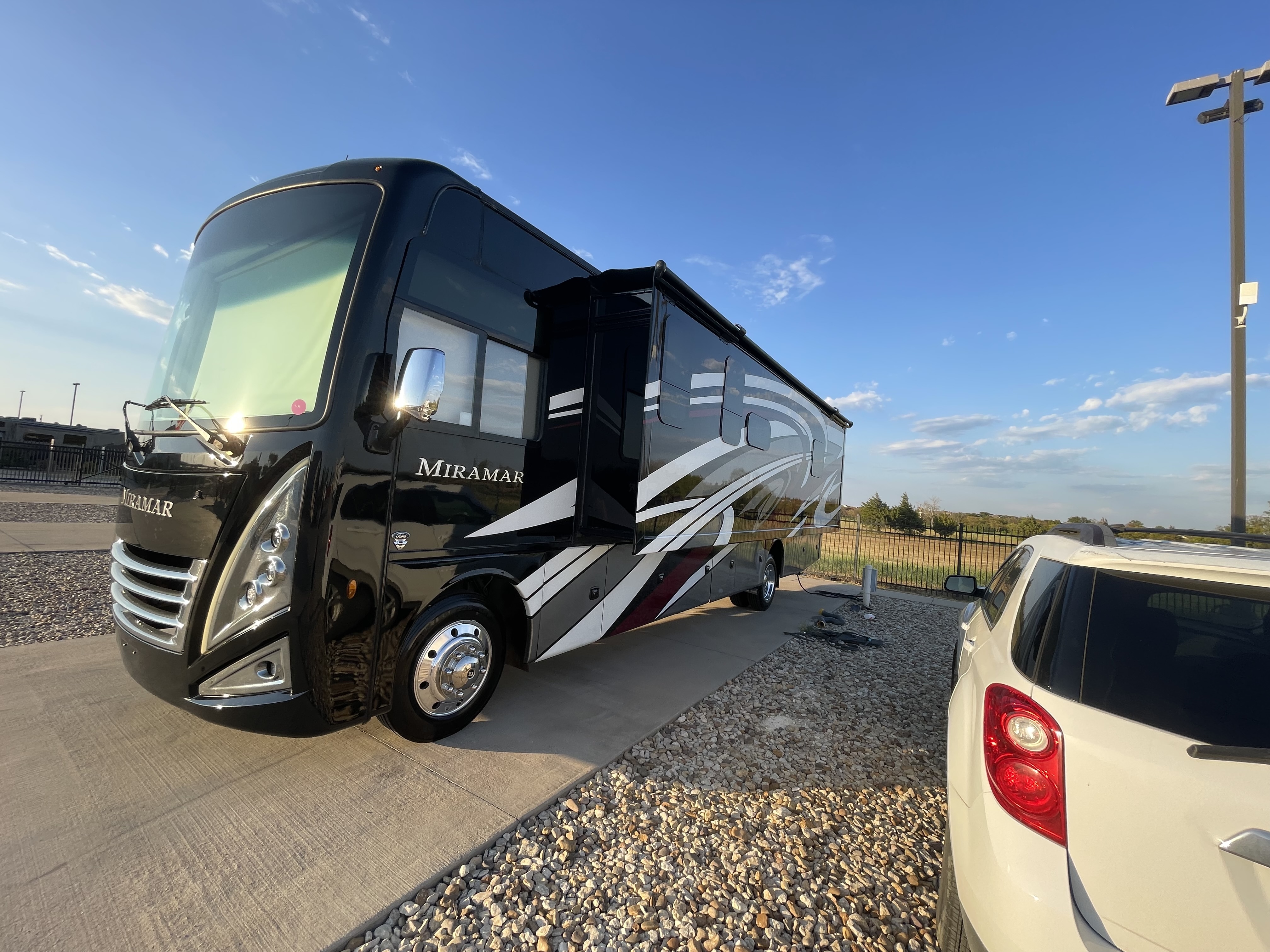 2023 Thor Motor Coach MIRAMAR 34 7 in frederick MD
