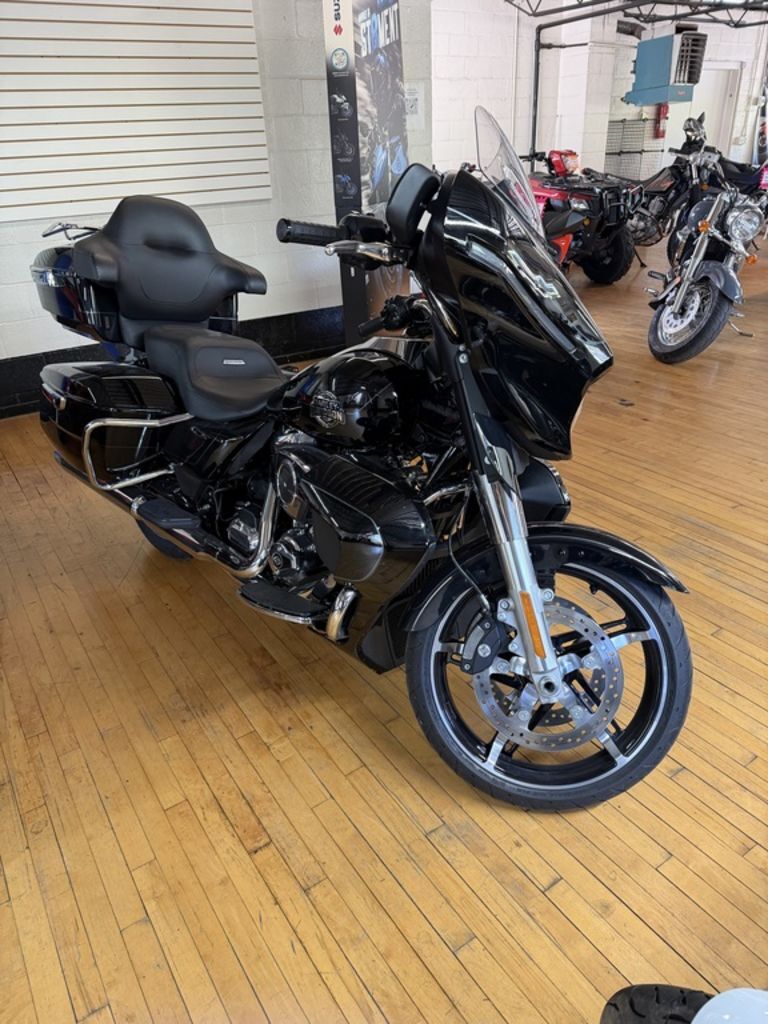 2025 Harley-Davidson® FLHXU - Street Glide® Ultra ULTRA in Palmerton, PA