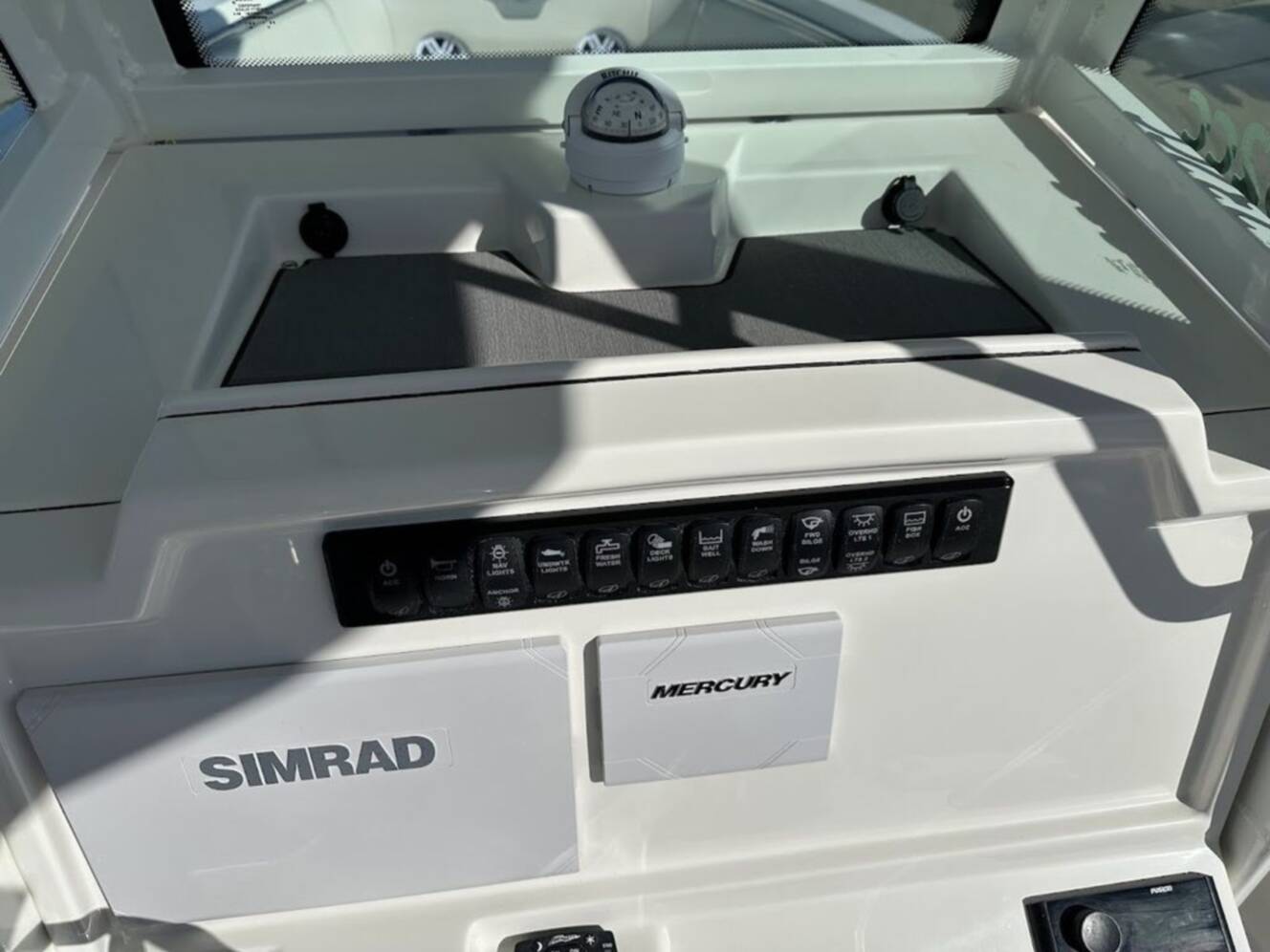 A photo of this 2026 Sailfish® 232 CC