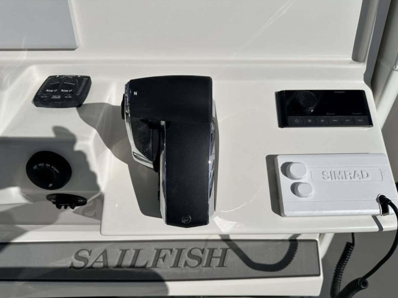 A photo of this 2026 Sailfish® 232 CC