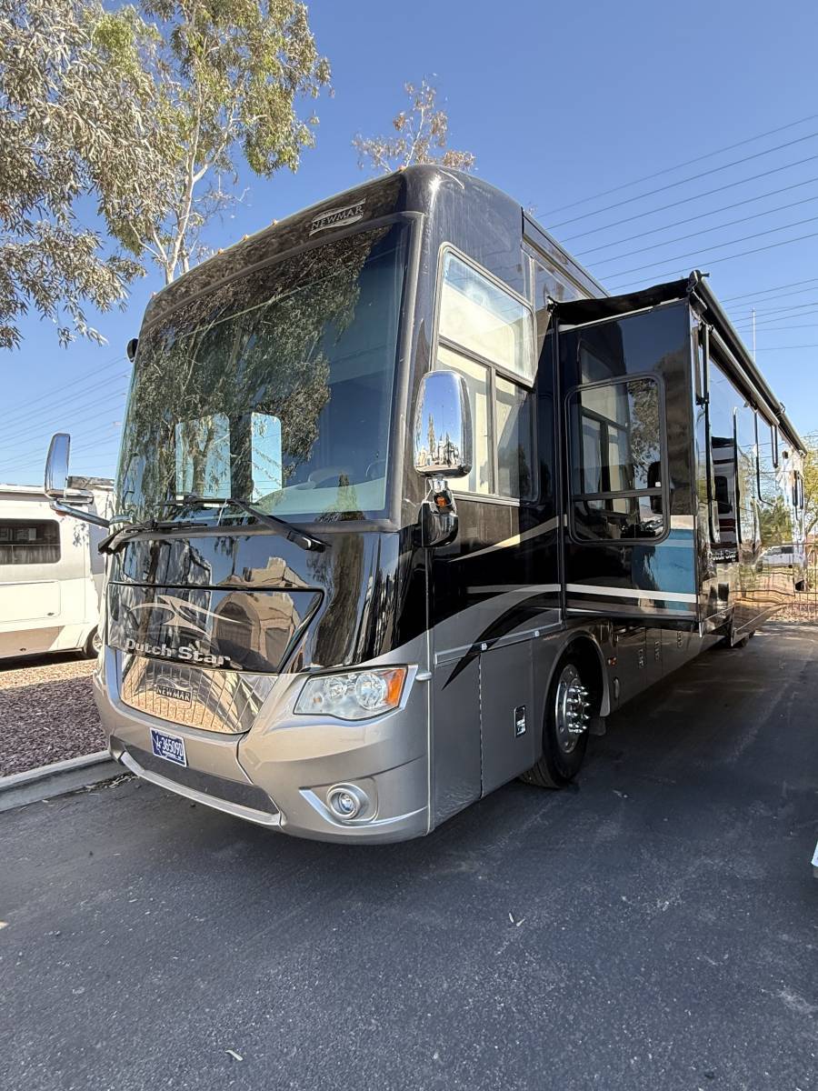 2015 Newmar Dutch Star 4369 RV