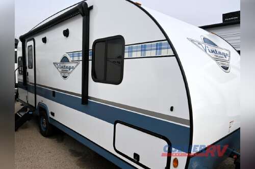 2026 Gulf Stream Rv Vintage Cruiser 19ERD in rockford IL