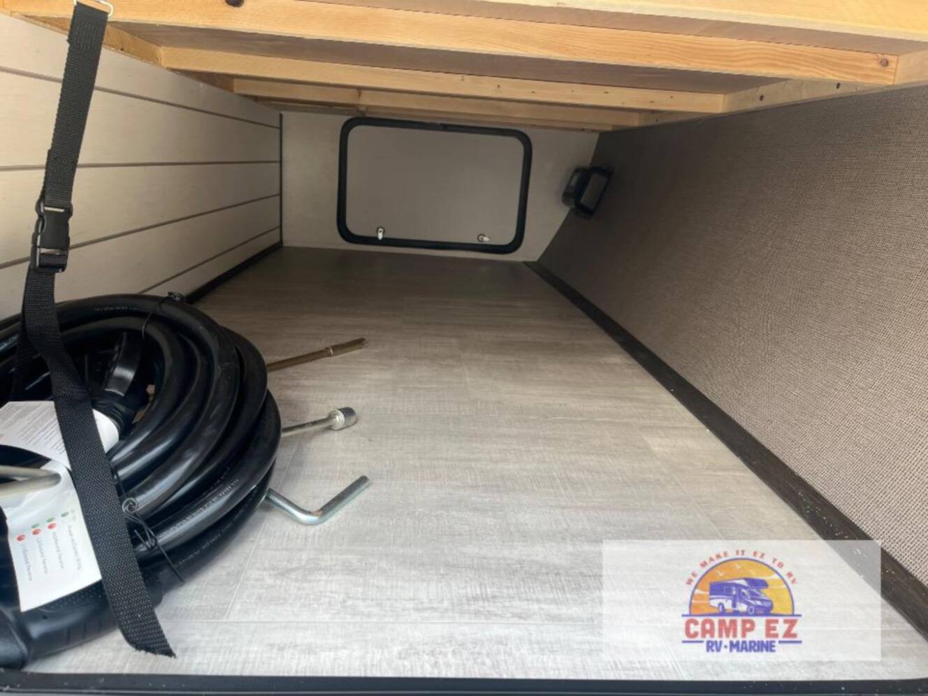A photo of this 2026 Crossroads Rv ZINGER LITE 295BH