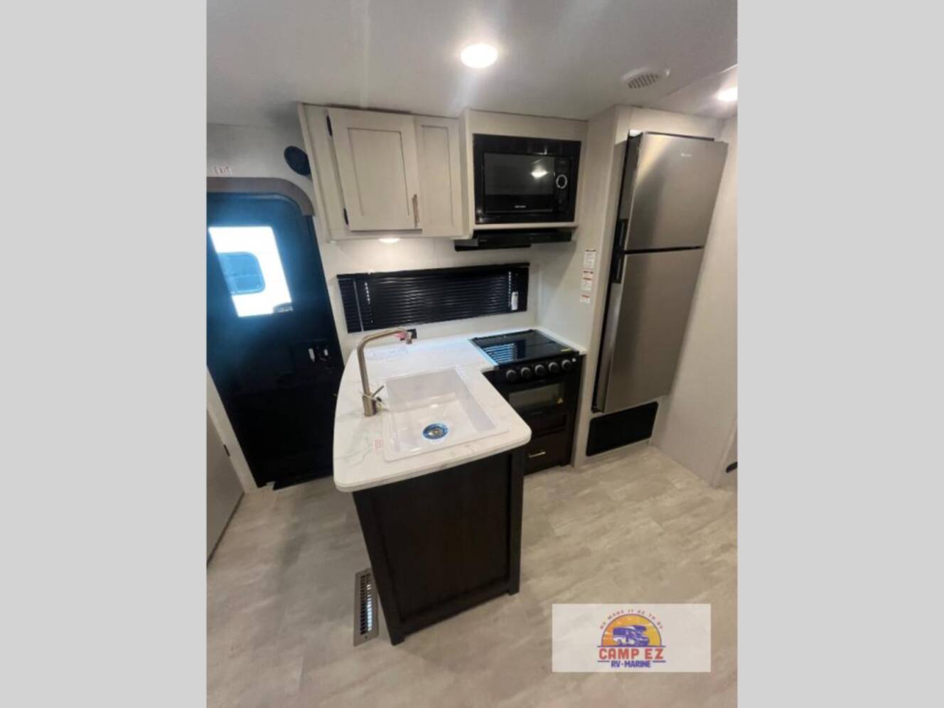 A photo of this 2026 Crossroads Rv ZINGER LITE 295BH