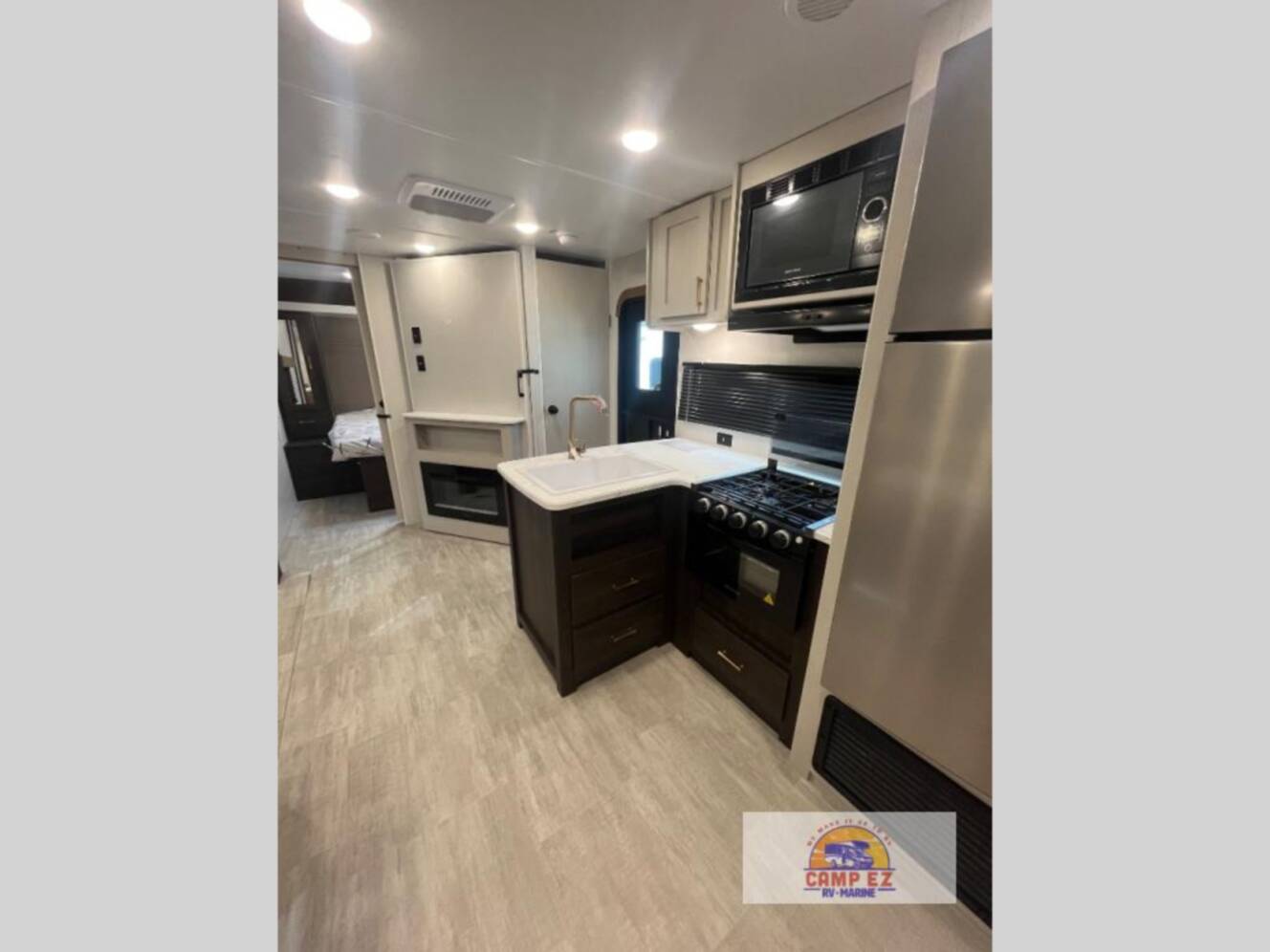 A photo of this 2026 Crossroads Rv ZINGER LITE 295BH