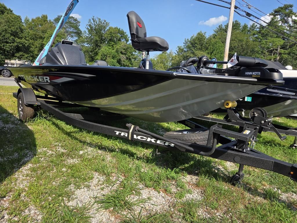 2026 Tracker® Boats PT 195 TXW TE in raymond ME