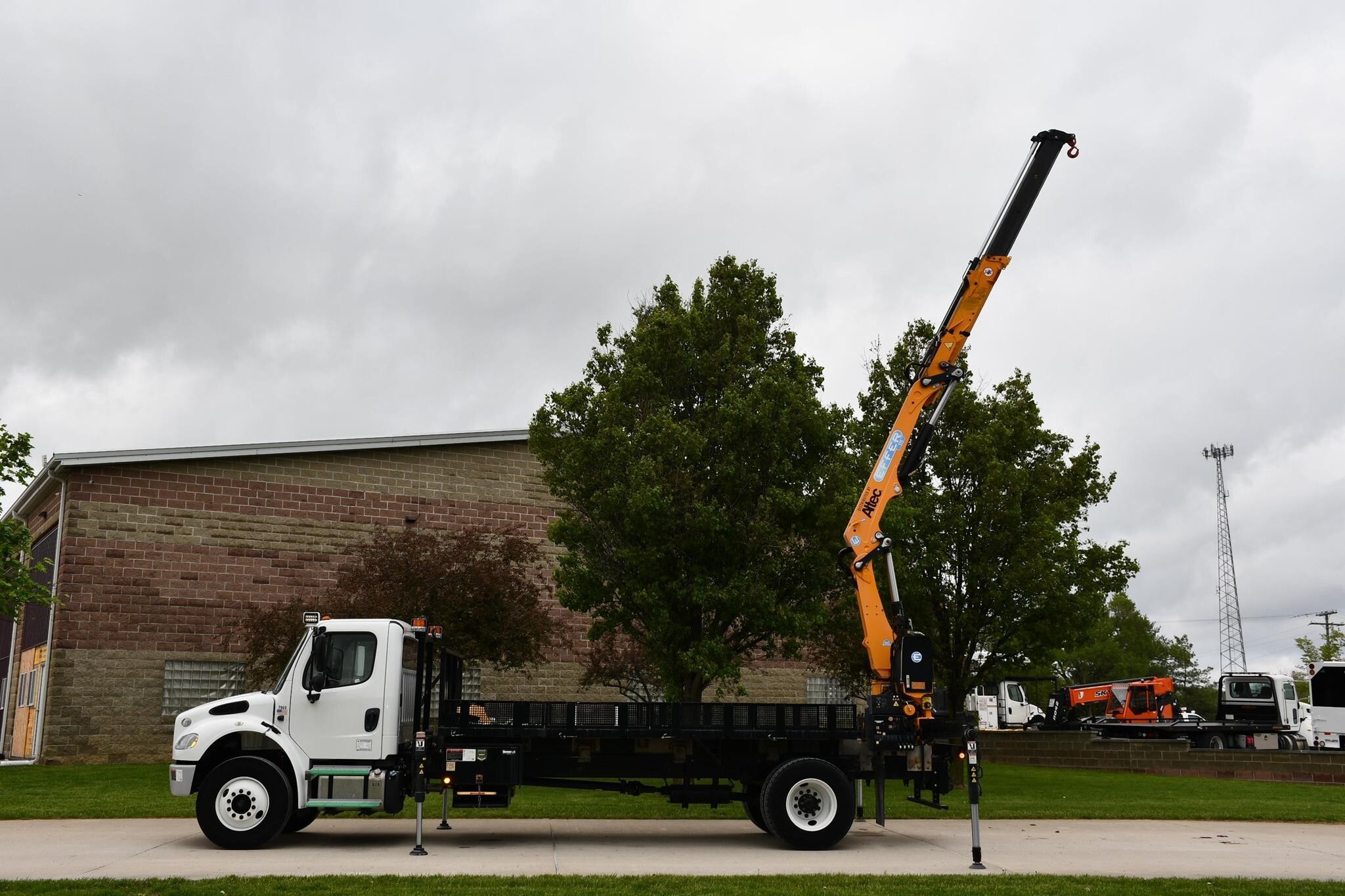 2020 FREIGHTLINER M2 in Clinton, IL