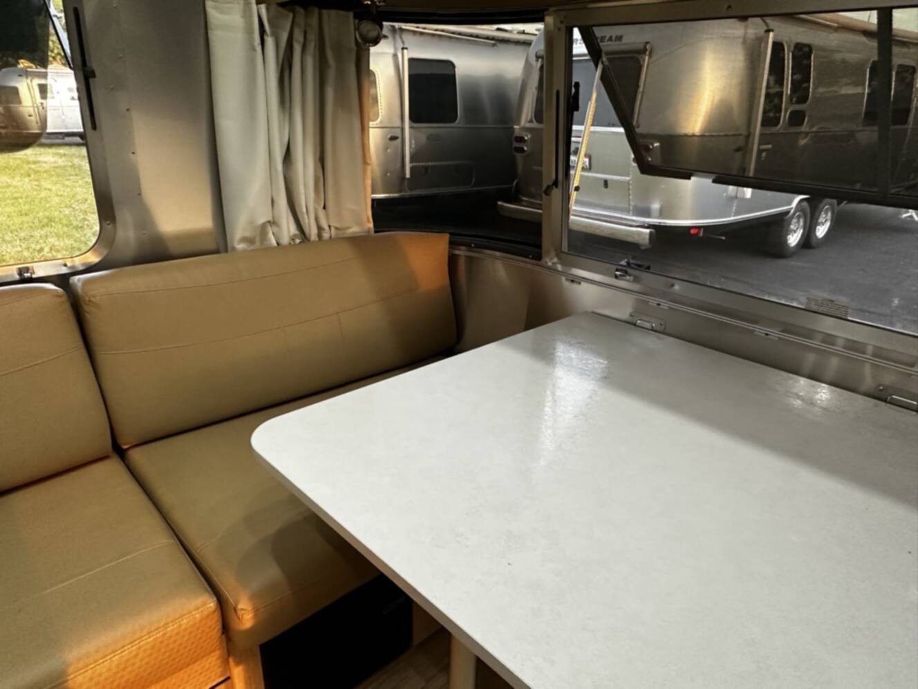 A photo of this 2017 Airstream FLYING CLOUD 25RB TWIN