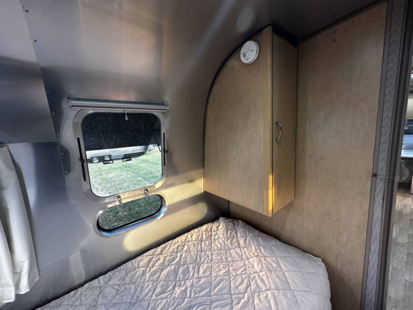 A photo of this 2017 Airstream FLYING CLOUD 25RB TWIN