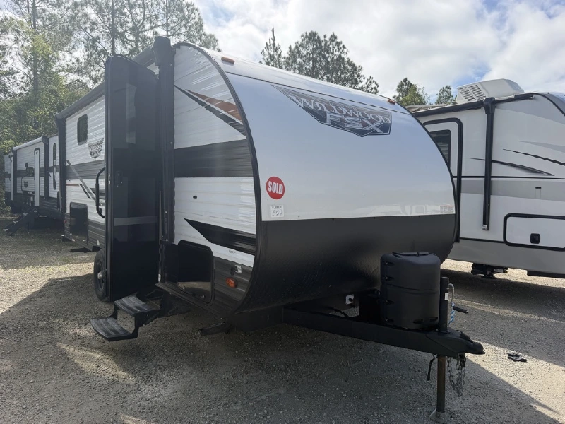 2024 FOREST RIVER WILDWOOD FSX 178BHSK