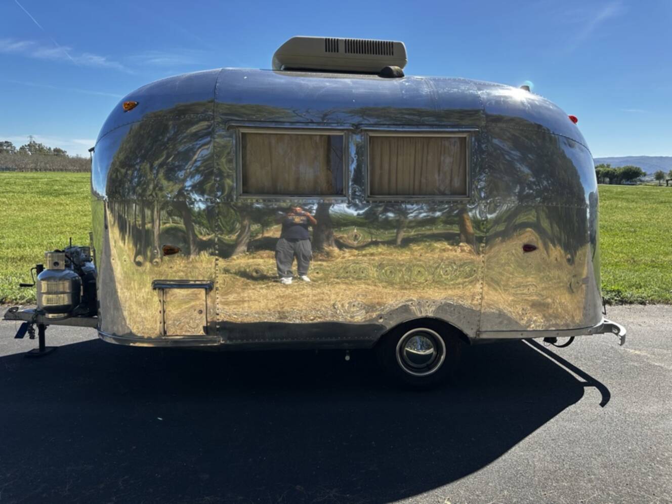 A photo of this 1962 Airstream BAMBI 16